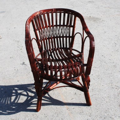 Pletena stolica od pruća sa naslonom za ruke Drava
